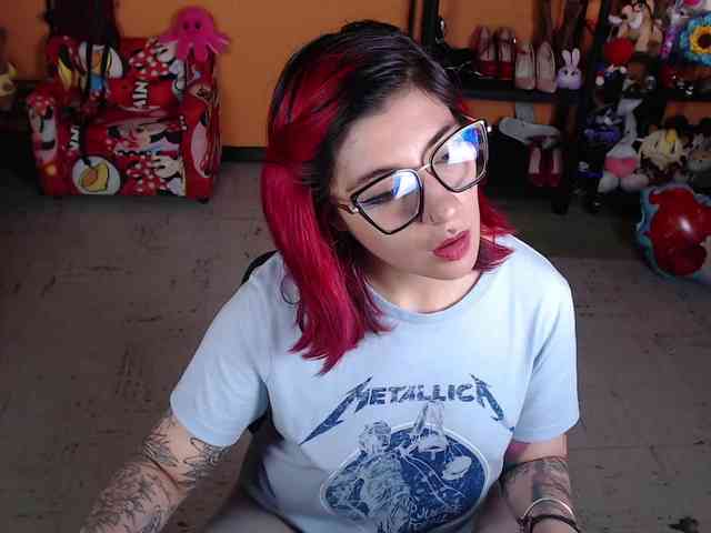 MissMia webcam
