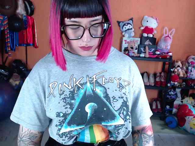 MissMia webcam