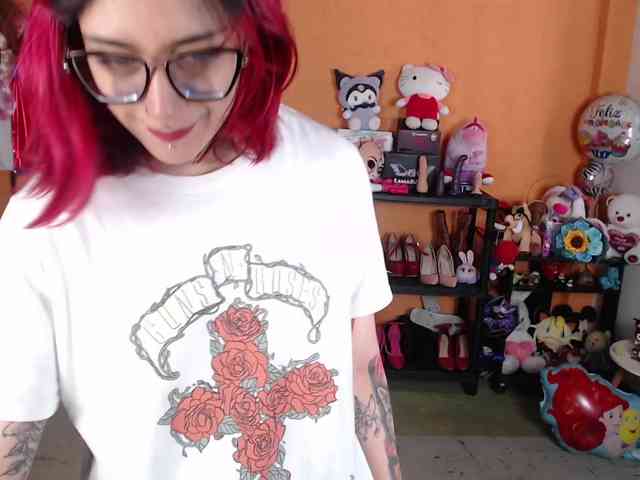 MissMia webcam