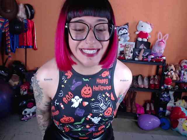 MissMia webcam