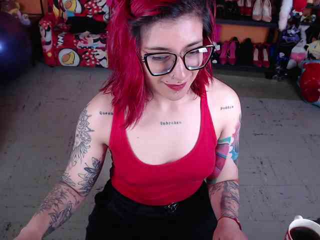 MissMia webcam