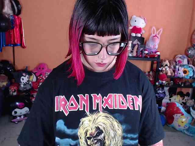 MissMia webcam
