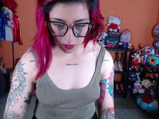 MissMia webcam