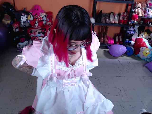 MissMia webcam