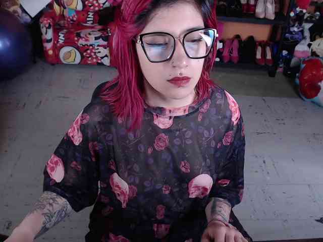MissMia webcam