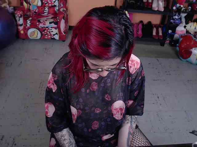 MissMia webcam