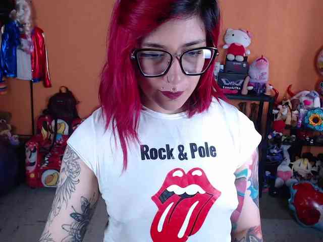 MissMia webcam