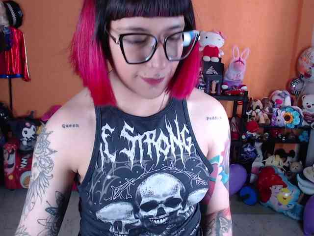 MissMia webcam