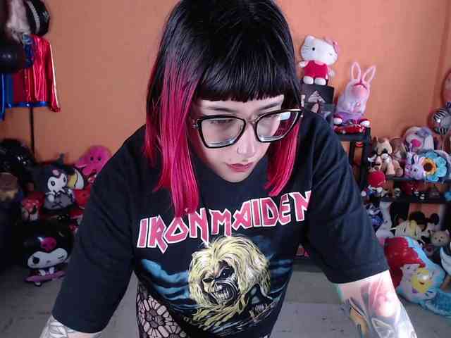 MissMia webcam