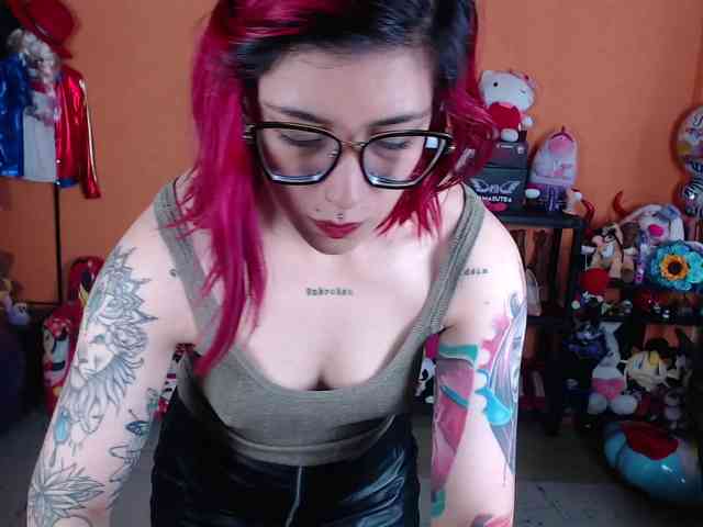 MissMia webcam