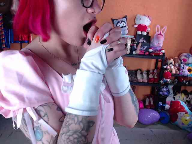 MissMia webcam