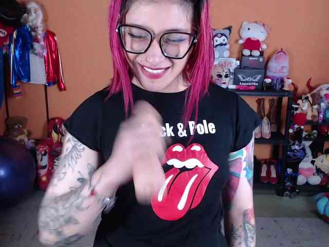 MissMia webcam