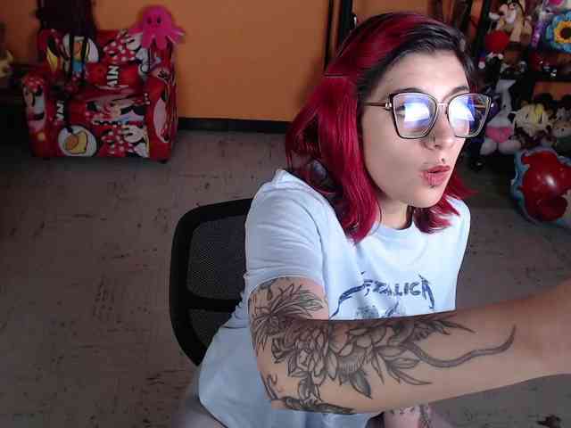 MissMia webcam