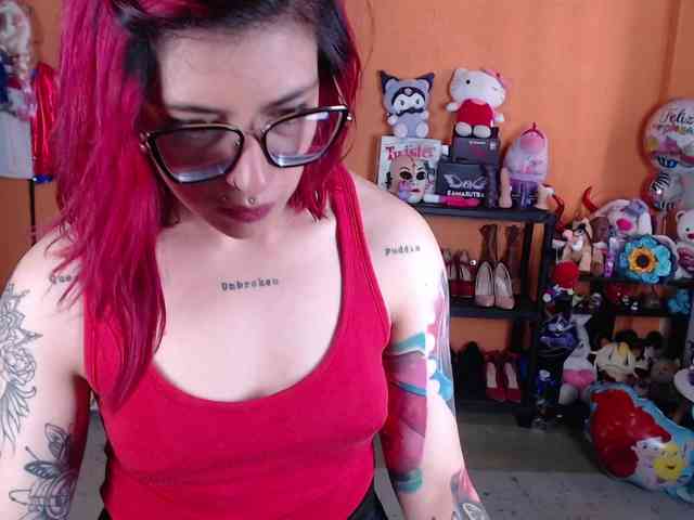 MissMia webcam