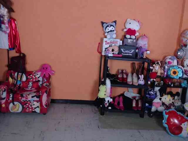 MissMia webcam