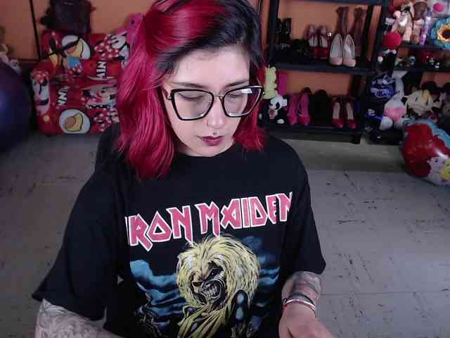 MissMia webcam