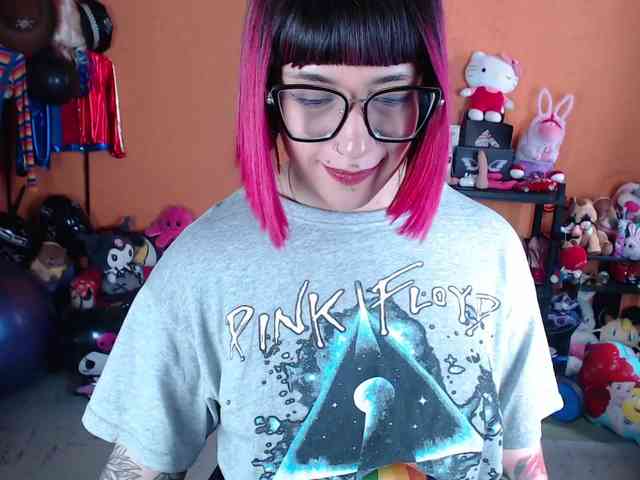 MissMia webcam
