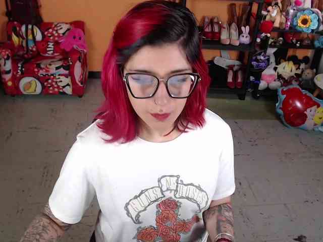 MissMia webcam