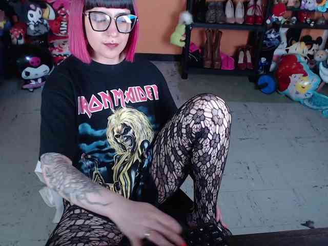 MissMia webcam