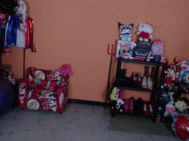 MissMia webcam