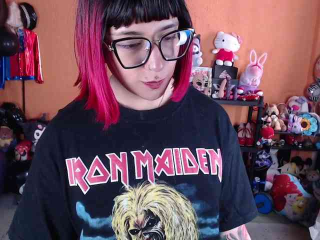 MissMia webcam