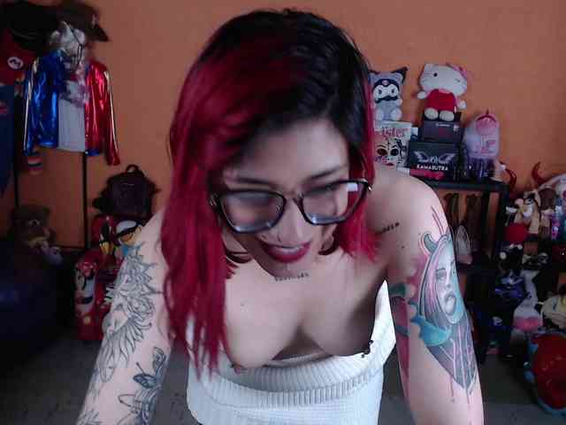 MissMia webcam