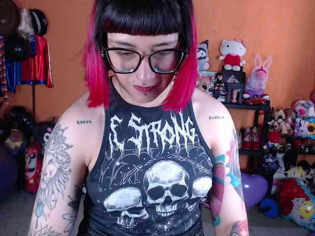 MissMia webcam