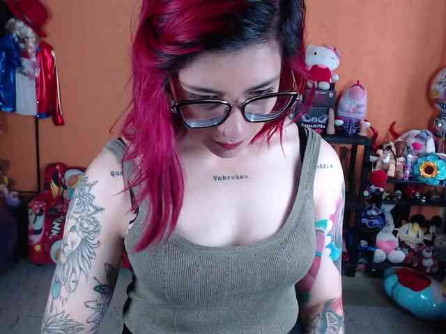 MissMia webcam