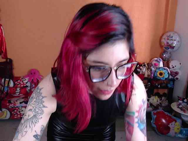 MissMia webcam