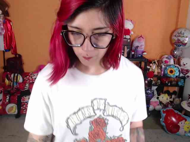 MissMia webcam