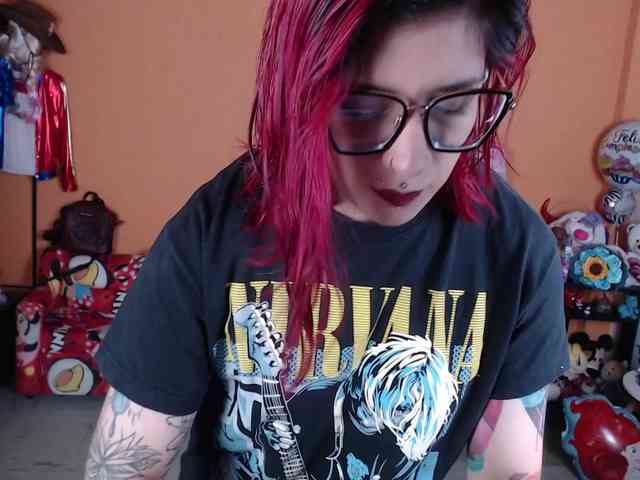 MissMia webcam
