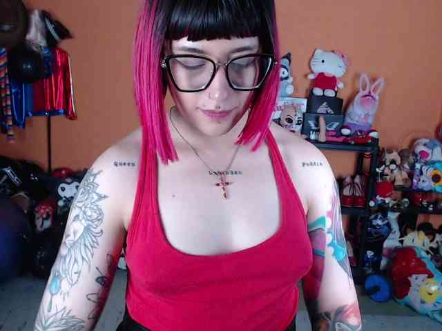 MissMia webcam