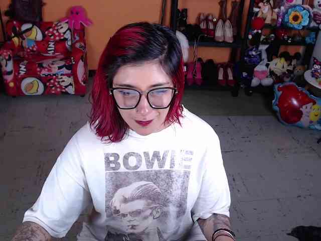 MissMia webcam
