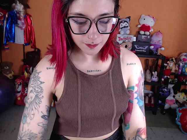 MissMia webcam