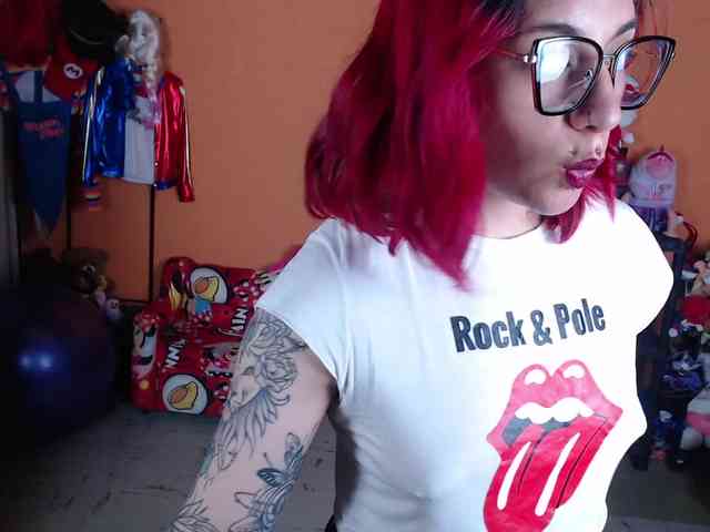 sexy chatroom MiaJhons