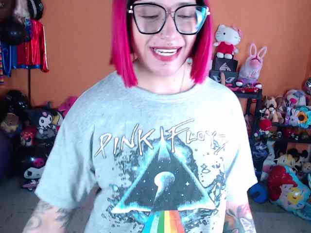 MissMia webcam
