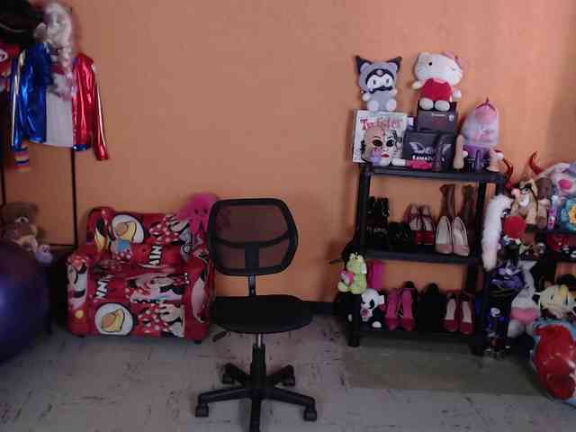 MissMia webcam