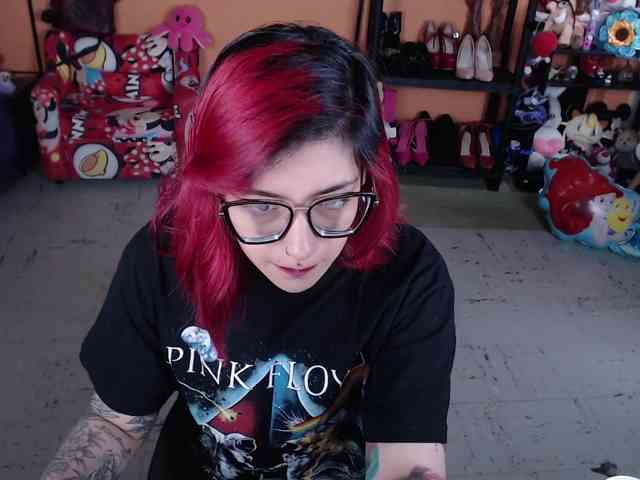 MissMia webcam