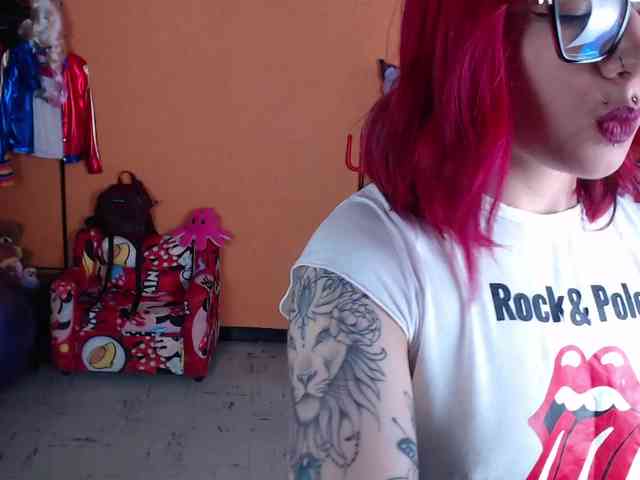 MissMia webcam