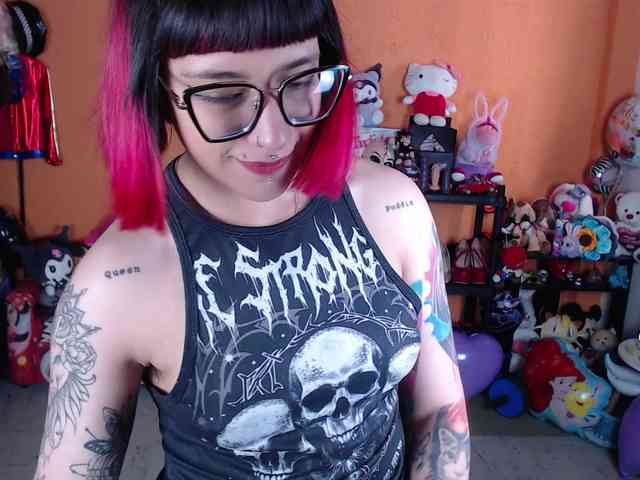 MissMia webcam