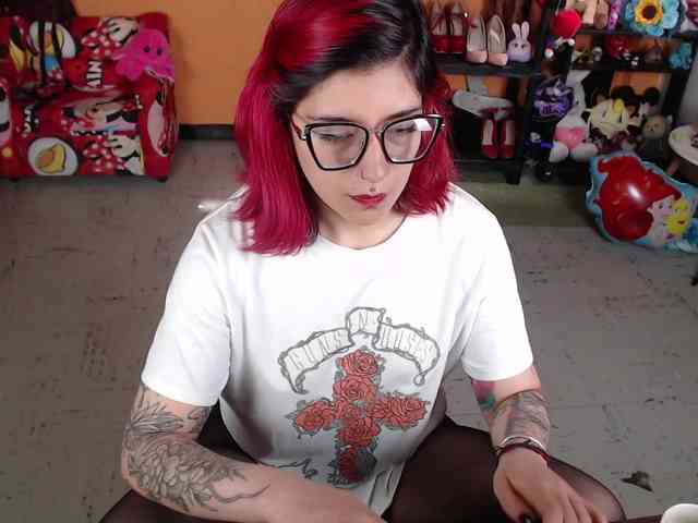 MissMia webcam