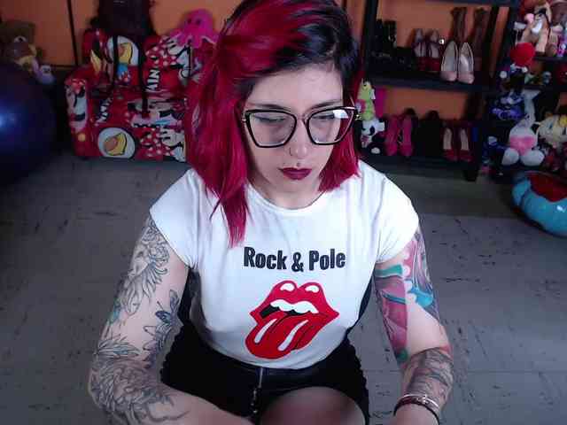 MissMia webcam