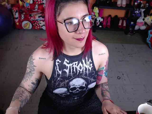 MissMia webcam