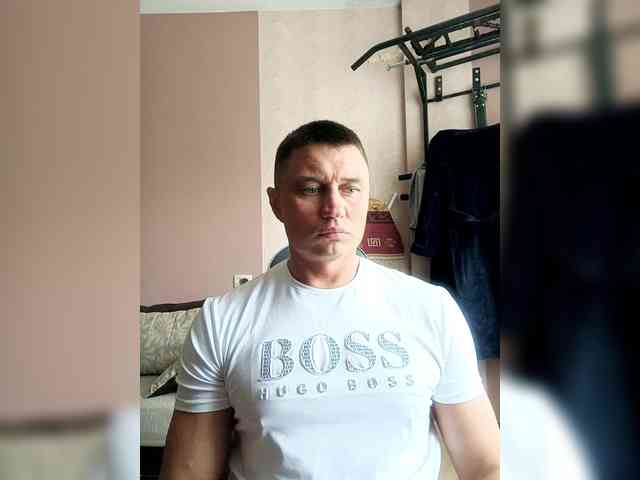 Aleksei572 Live Webcam on BongaCams