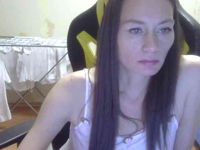 Elenaa90 webcam