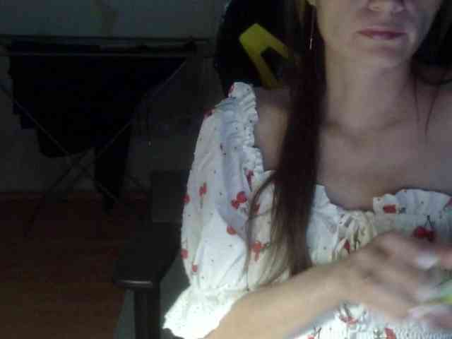 Elenaa90 webcam