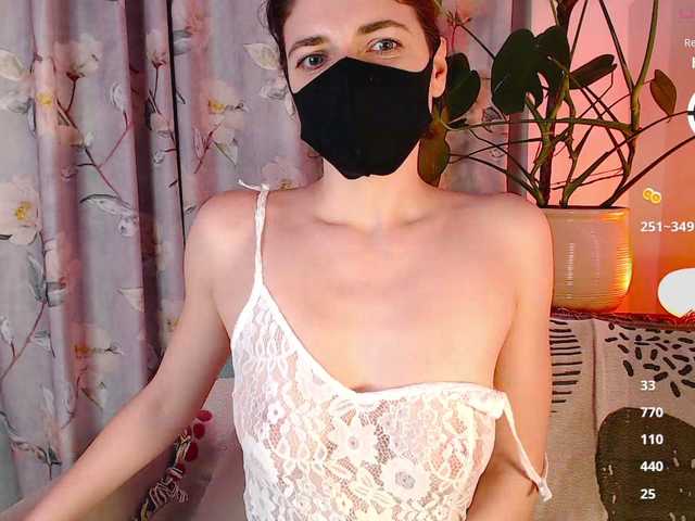 Robin-02's BongaCams show and profile