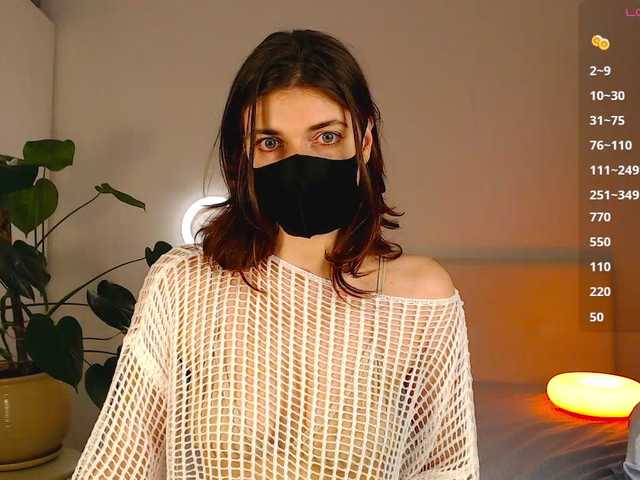 Robin-02's BongaCams show and profile