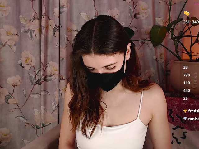 Robin-02's BongaCams show and profile