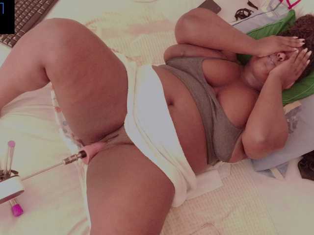 jhoxy-m's BongaCams show and profile